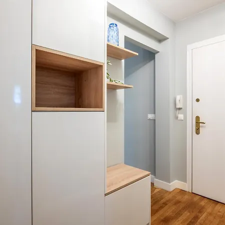 아파트 Geranimus Logis Versaillais 베흑사이으